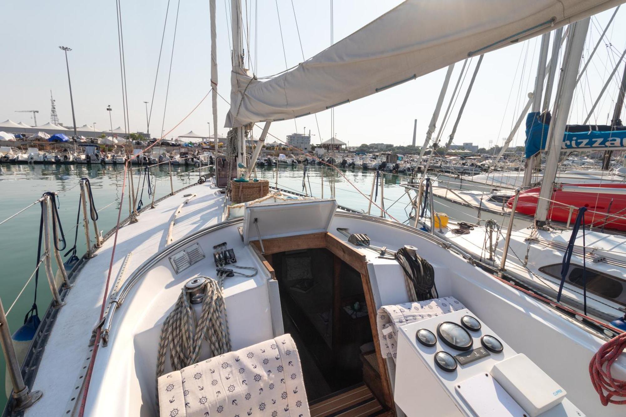 Quo Vadis Yacht Hotel en barco *